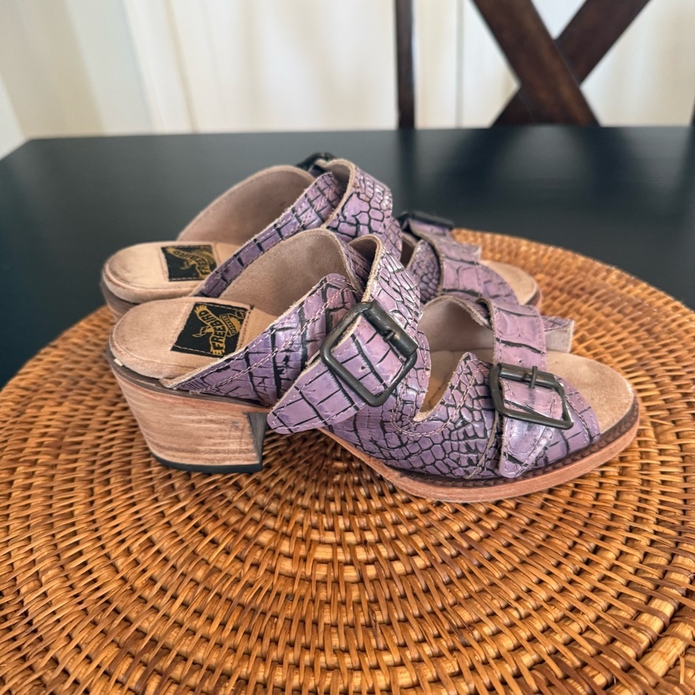 Freebird by Stevens Caprice Womens Croc Embossed‎ Slide Sandals Purple Size 6 - Picture 3 of 11